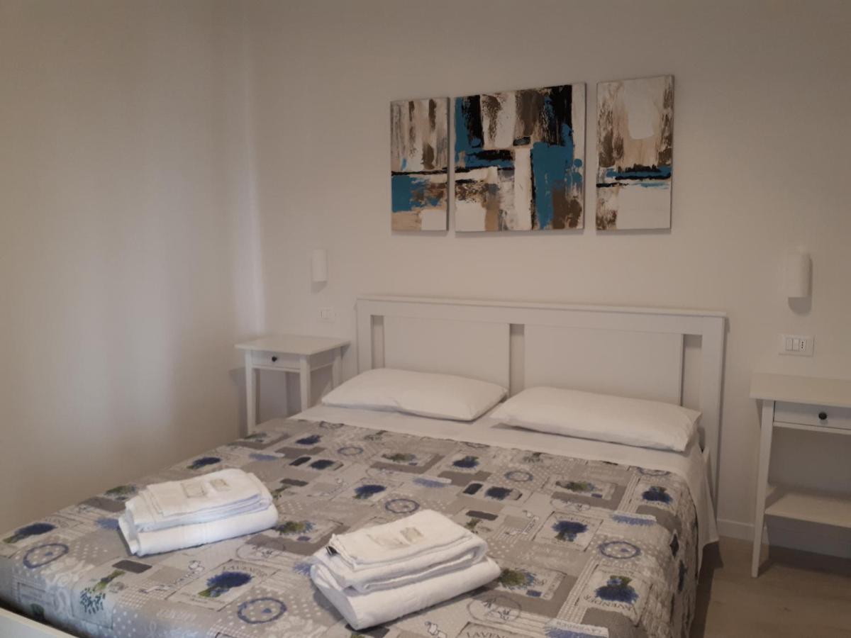 Soleluna Fiera 6 Rooms Bologna Eksteriør bilde