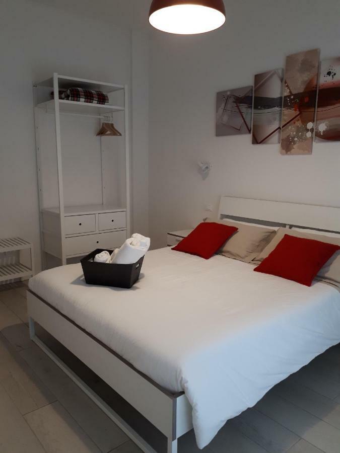 Soleluna Fiera 6 Rooms Bologna Eksteriør bilde