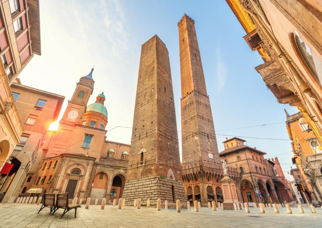 Soleluna Fiera 6 Rooms Bologna Eksteriør bilde